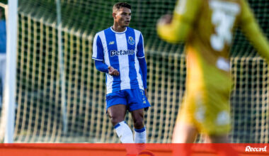 Thiago Silva espreita onze do FC Porto - FC Porto