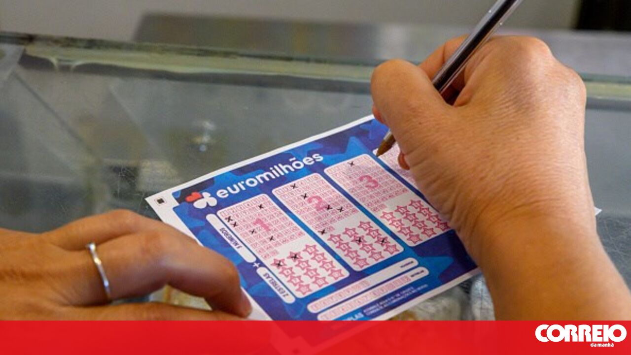 Presente de Dia de Reis? Consulte a chave e saiba se foi o vencedor do Euromilhões - Sociedade