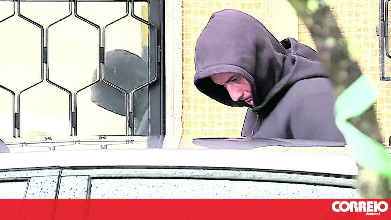Homicida de 'Manu' fica calado no julgamento - Portugal