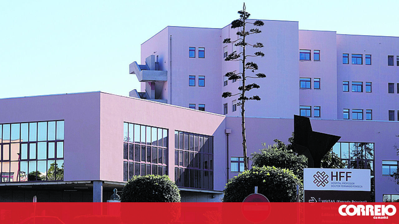 "Situação crítica" nas urgências do Amadora Sintra leva chefe e subchefe de equipa da Urgência a demitirem-se - Sociedade