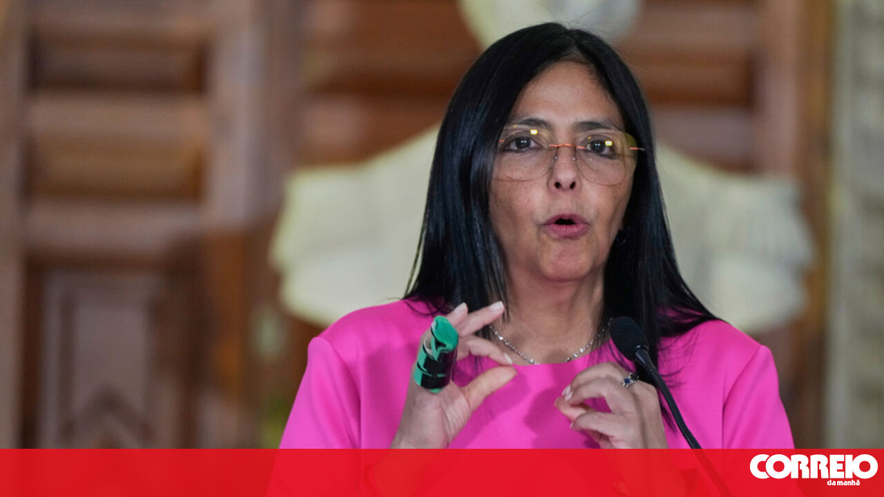 Vice-presidente venezuelana desmente Trump e exige libertação de Nicolás Maduro, "o único Presidente da Venezuela" - Mundo