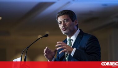 Ventura fala de espreguiçadeiras em hospital, mas unidade diz que são para catástrofes - Eleições Presidenciais 2026