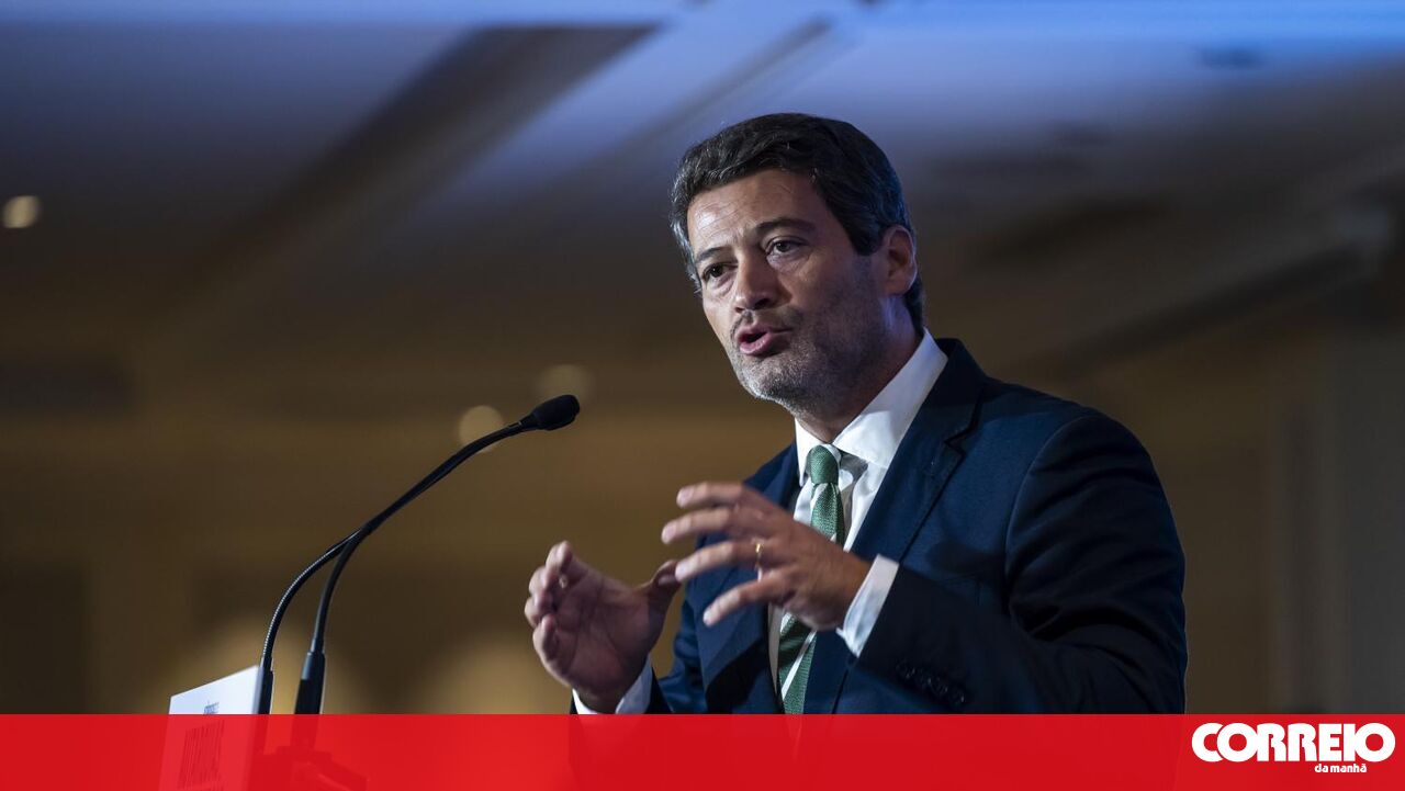 Ventura fala de espreguiçadeiras em hospital, mas unidade diz que são para catástrofes - Eleições Presidenciais 2026