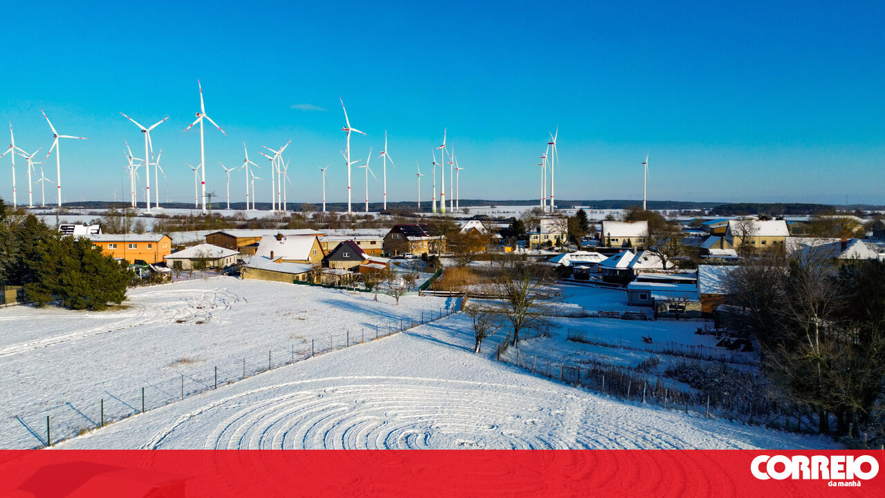 Tempestade Goretti deixa milhares de casas sem energia elétrica no Reino Unido e em França - Mundo