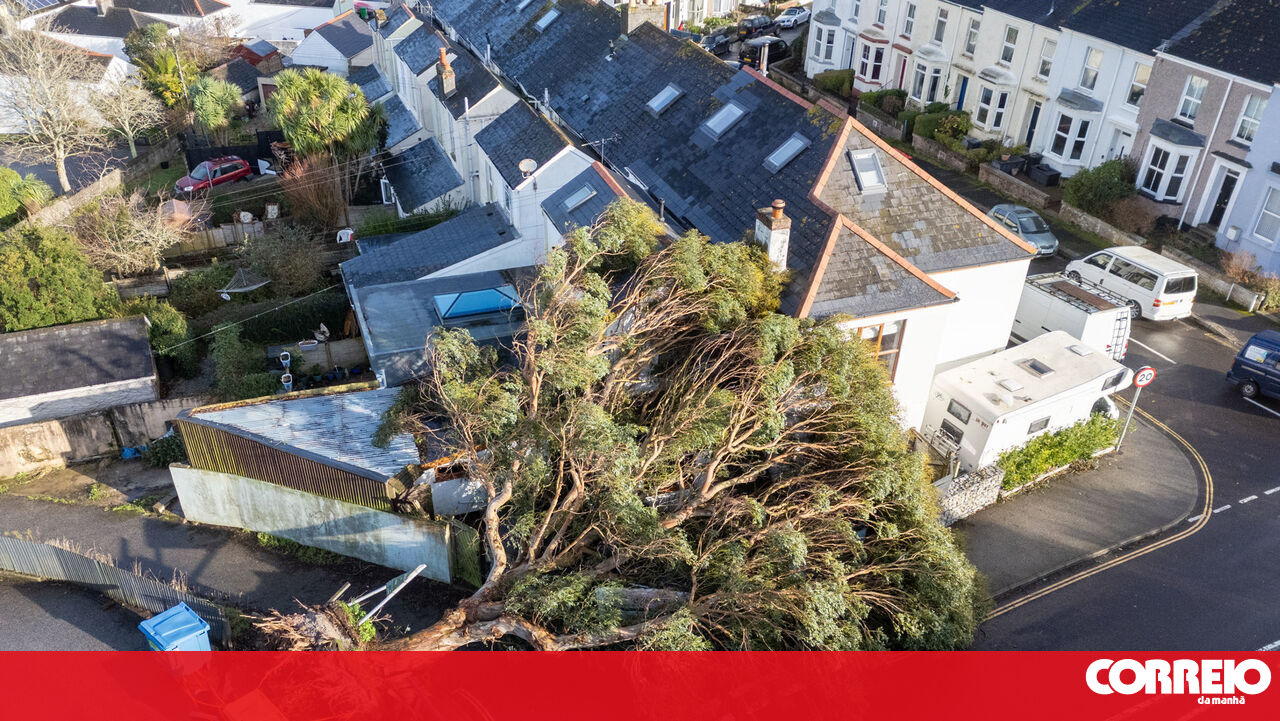 Um morto e milhares de casas sem luz após passagem da tempestade Goretti no Reino Unido - Mundo