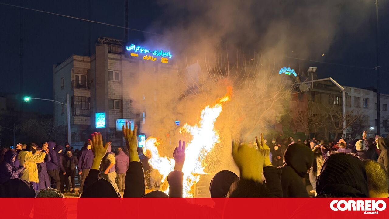 Número de mortos em protestos no Irão sobe para pelo menos 2.571 - Mundo