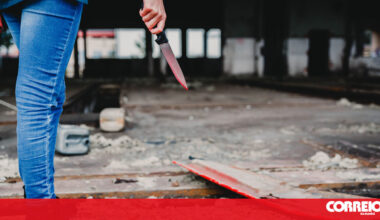 Mata com 23 facadas em troca de sexo por cocaína em Cascais - Portugal