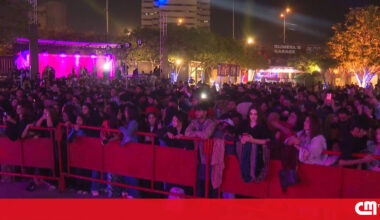 Paquistão dá as boas-vindas a 2026 com fogos de artifício, música e dança - Vídeos