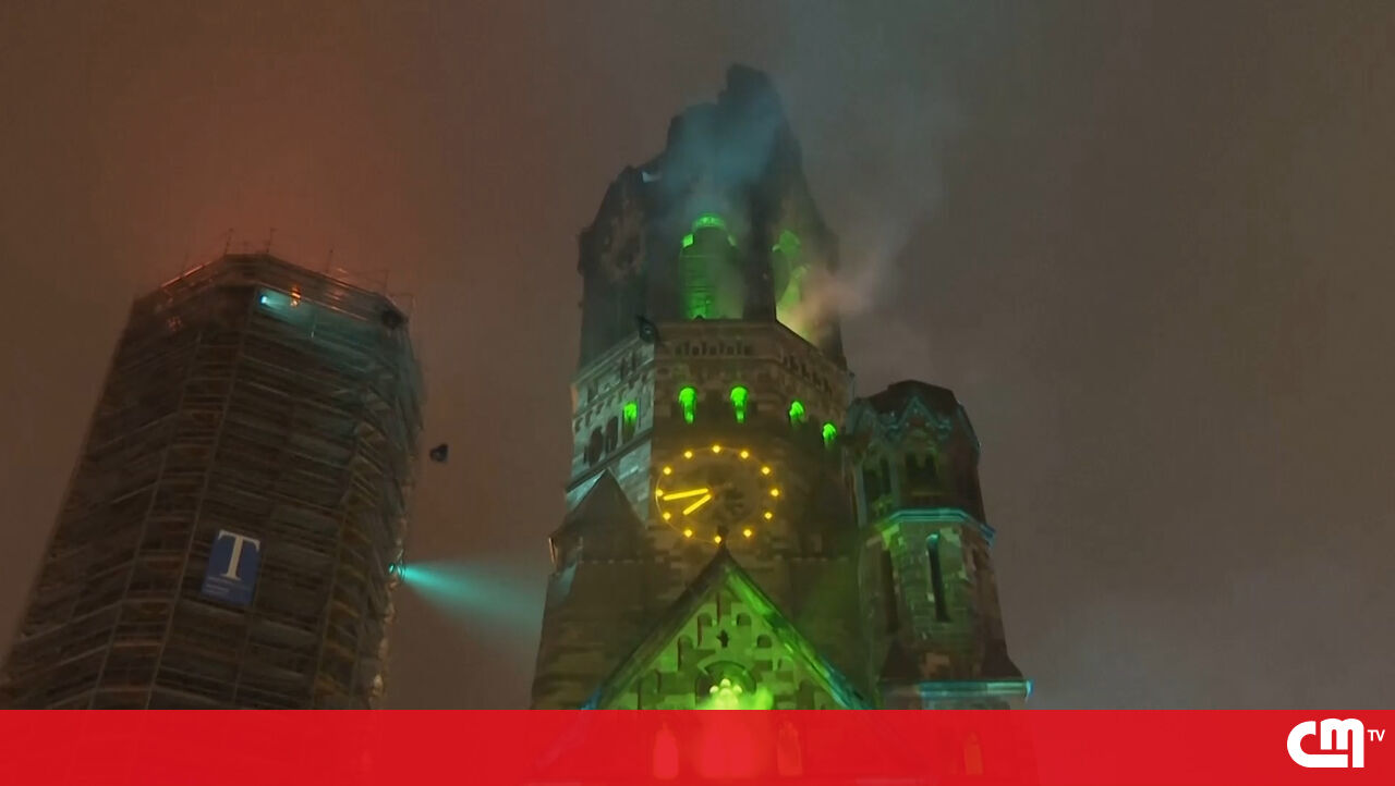 Figuras inspiradas nos Dementors sobrevoam Berlim - Vídeos