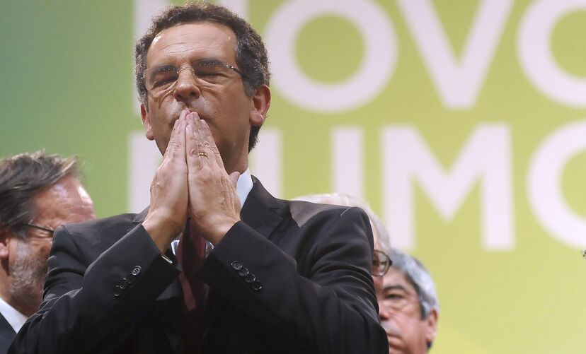 António José Seguro recorda a mãe e o poema de Drummond de Andrade