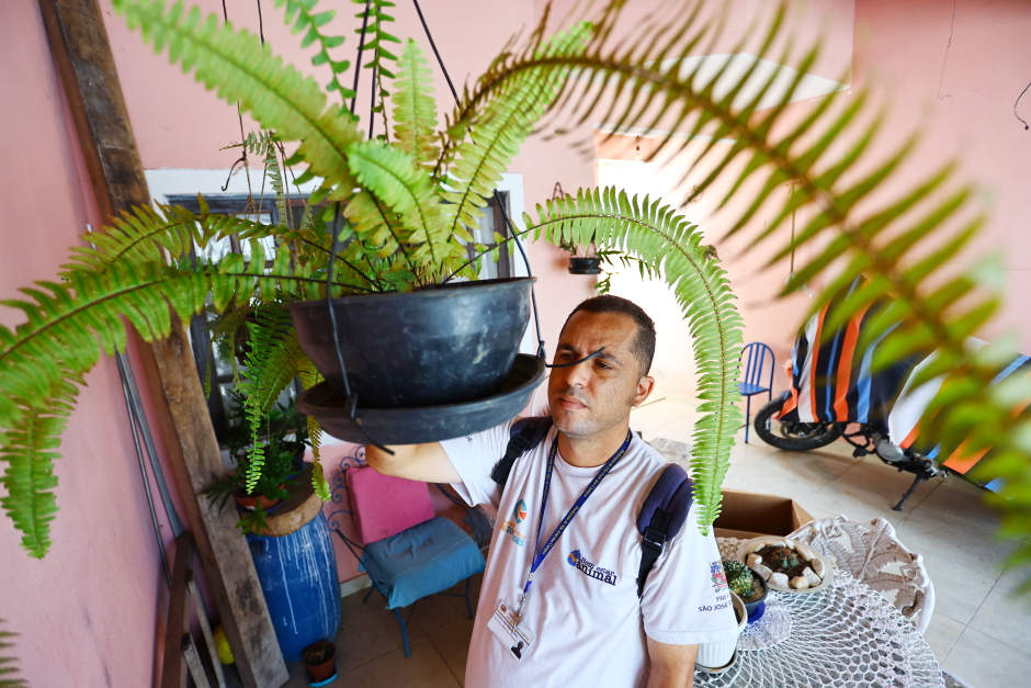 Início da 1ª avaliação de densidade larvária em 2026. Foto: Claudio Vieira/PMSJC 05-01-2026