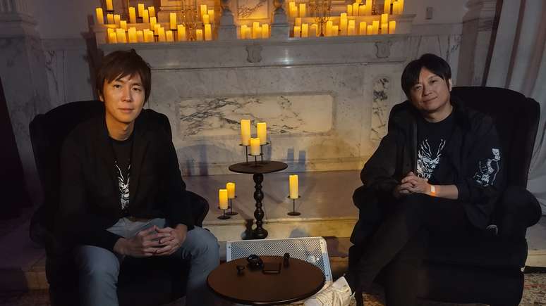 Keita Iizuka à esquerda e Hiroshi Yoshimura à direita