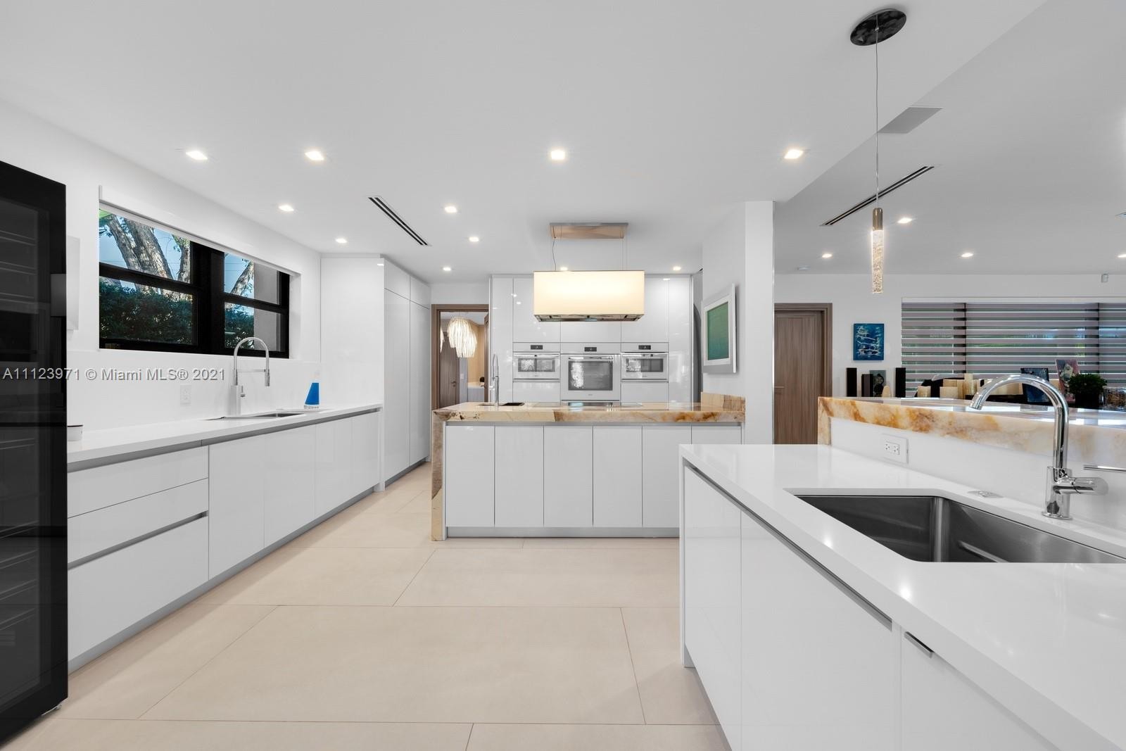 Mansão que Gisele Bündchen comprou para viver ao lado do namorado — Foto: Divulgação