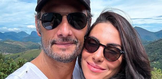 Mel Fronckowiak postou foto ao lado de Cora, sua caçula com Rodrigo Santoro