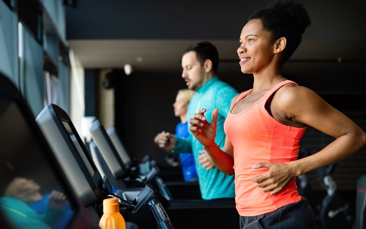 Fazer exercícios nesse horário ajuda a controlar o açúcar no sangue, segundo especialistas