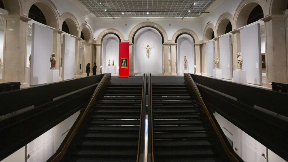 Iniciada classificação de pintura "Descida da Cruz" como tesouro nacional