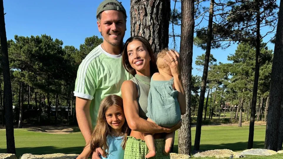 Mickael Carreira. O dia em que filha 'roubou' microfone e foi para palco