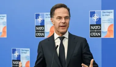 NATO garante a Zelensky "apoio fundamental" após recentes ataques russos