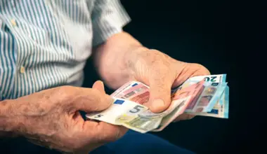 Atenção, reformados: Pensões caem hoje na conta e já com aumento