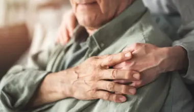 Complemento Solidário para Idosos é pago hoje (com aumento): Quem recebe?