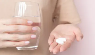 Farmacêutica deixa aviso sério para quem toma paracetamol e ibuprofeno