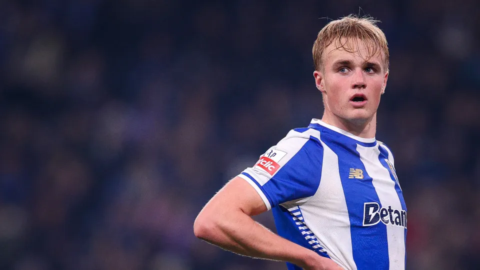 "Tubarões" e plano de futuro. André Villas-Boas abre livro sobre Froholdt