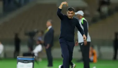 Cinco em cinco. Sérgio Conceição continua a sorrir rumo ao pódio