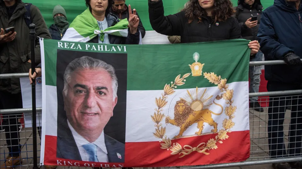 Herdeiro do xá quer democracia no Irão e reconhecimento de Israel