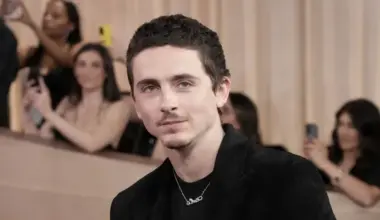 "Acabei de passar 30 anos na prisão. Não vais querer meter-te comigo"