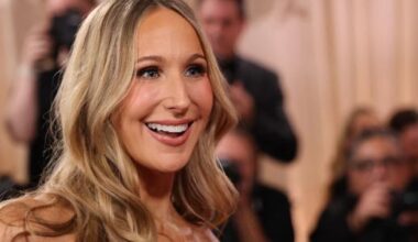 Nikki Glaser apresentou o Globo de Ouro em 2026