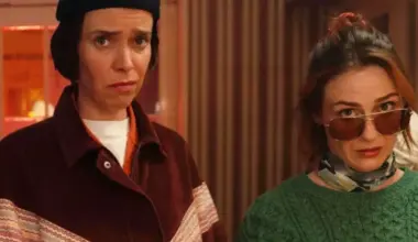 De Belfast ao Paraíso | Série da criadora de Derry Girls ganha trailer