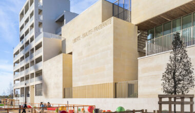 Escola Les Fabriques / Brenac & Gonzalez & Associés