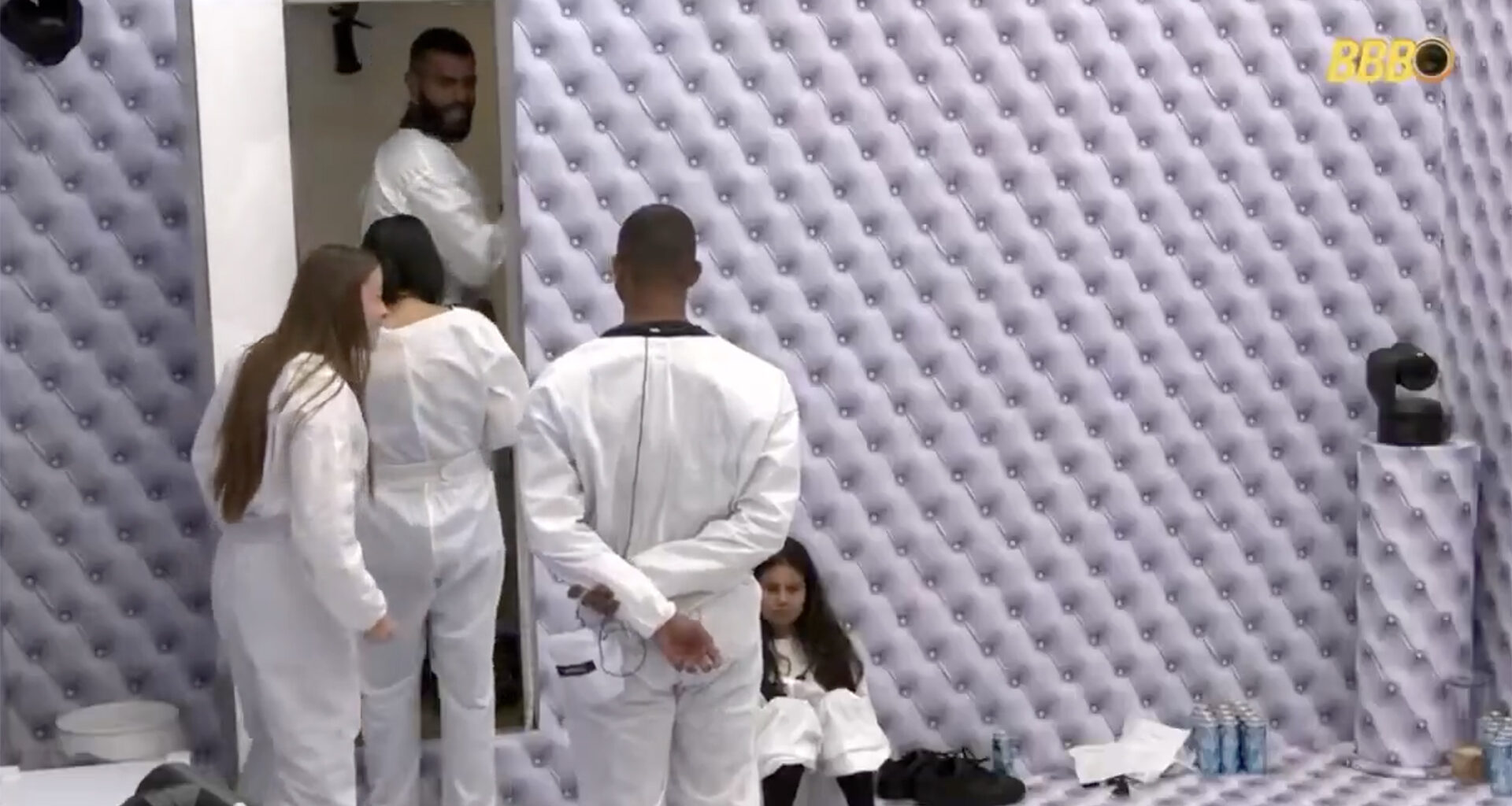 Participantes no Quarto Branco do BBB 26 - Foto: Reprodução / Globo