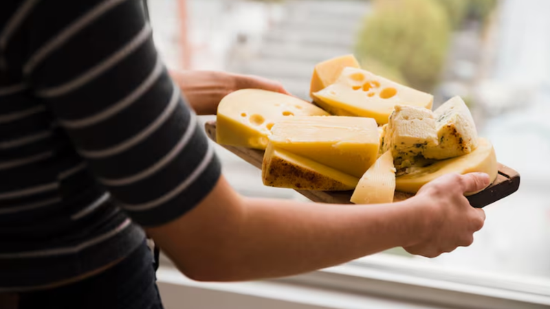 Pesquisa relaciona consumo de queijo à saúde cognitiva