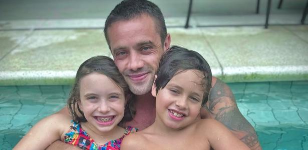 Rafael Cardoso com Aurora e Valentim, dois de seus três filhos