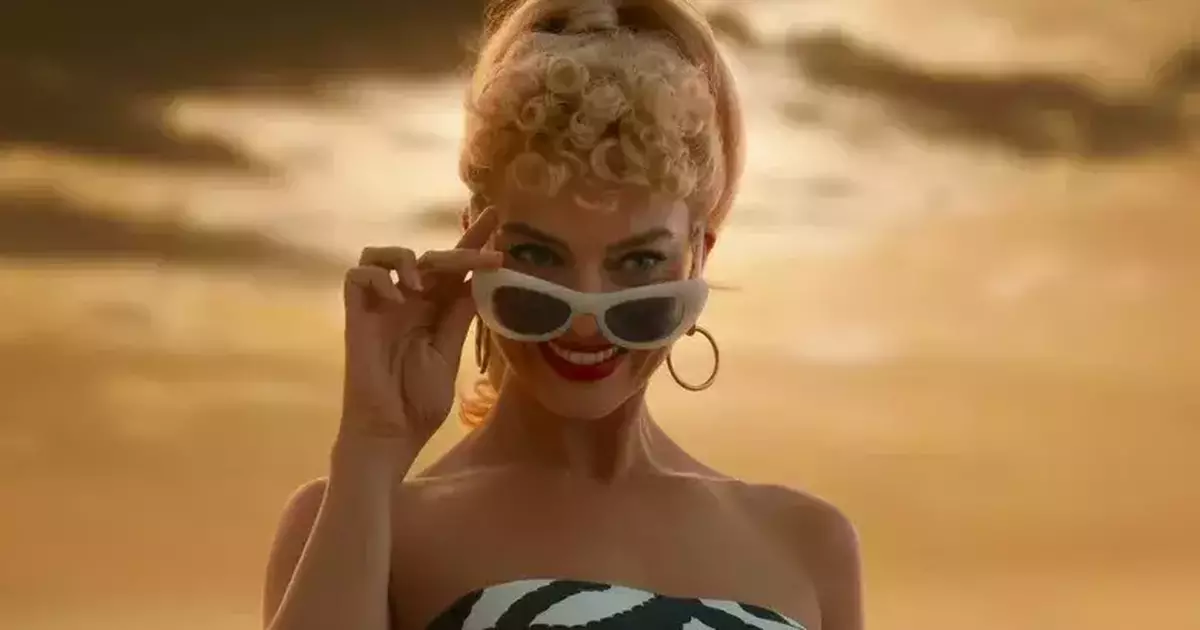 O Ataque da Mulher de 15 Metros terá roteirista de Guerreiras do K-Pop