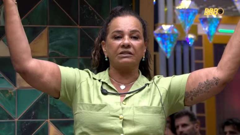 Solange Couto no BBB26. Ela contou para os parceiros de confinamento sobre golpe que levou de famoso