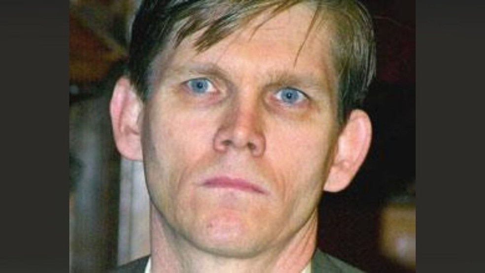 Ted Maher, o enfermeiro, durante o julgamento — Foto: netflix