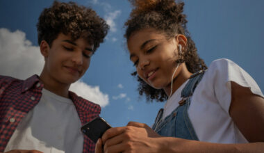 YouTube amplia ferramentas de controlo parental para contas de adolescentes