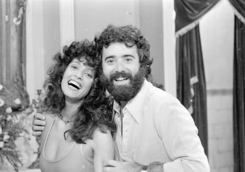 Sônia Braga e Tony Ramos em "Chega mais" — Foto: Acervo/TV Globo