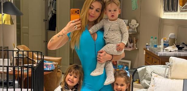 Virginia Fonseca festejou a volta para casa ao lado dos três filhos