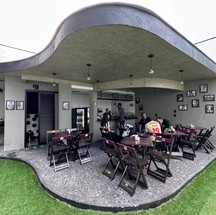Área externa do bar de Daniel de Oliveira em BH — Foto: Divulgação
