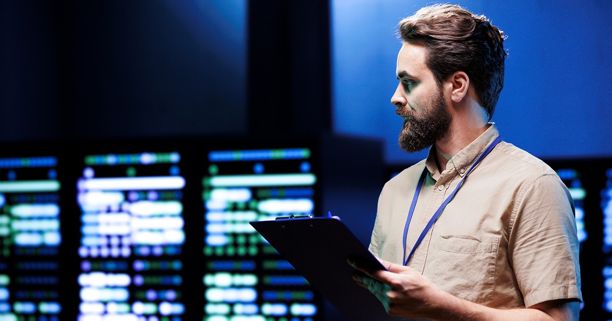 Salários polarizados e despedimentos entre as previsões para 2026 no mercado tecnológico português - Negócios