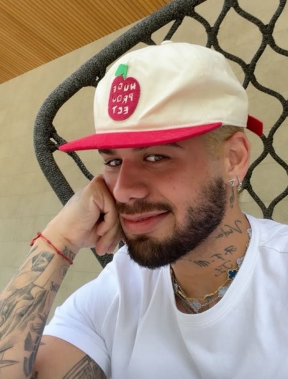 Zé Felipe muda o visual e vira loiro: veja os cuidados essenciais com os fios — Foto: Reprodução Instagram