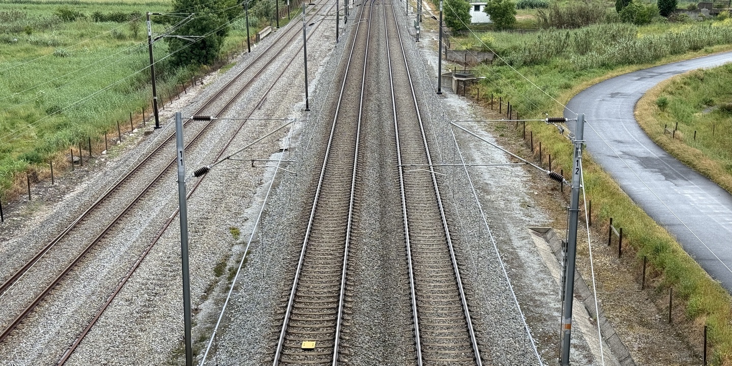 Circulação ferroviária interrompida em várias linhas devido a estragos provocados pela tempestade
