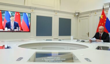 Xi e Putin defendem cooperação mais estreita em prol da "estabilidade" mundial