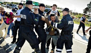 Dinamarca vai expulsar cidadãos não dinamarqueses se forem presos durante pelo menos um ano por crimes graves