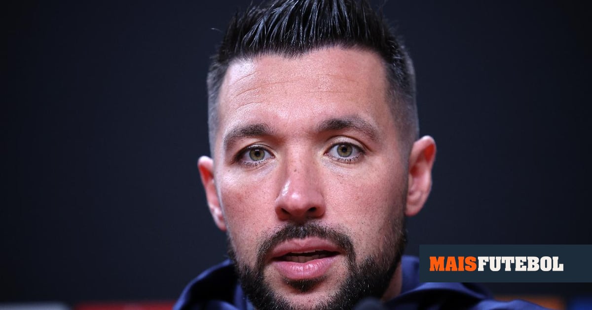 Farioli e o mercado: «Um jogador vai chegar e outro vai sair»