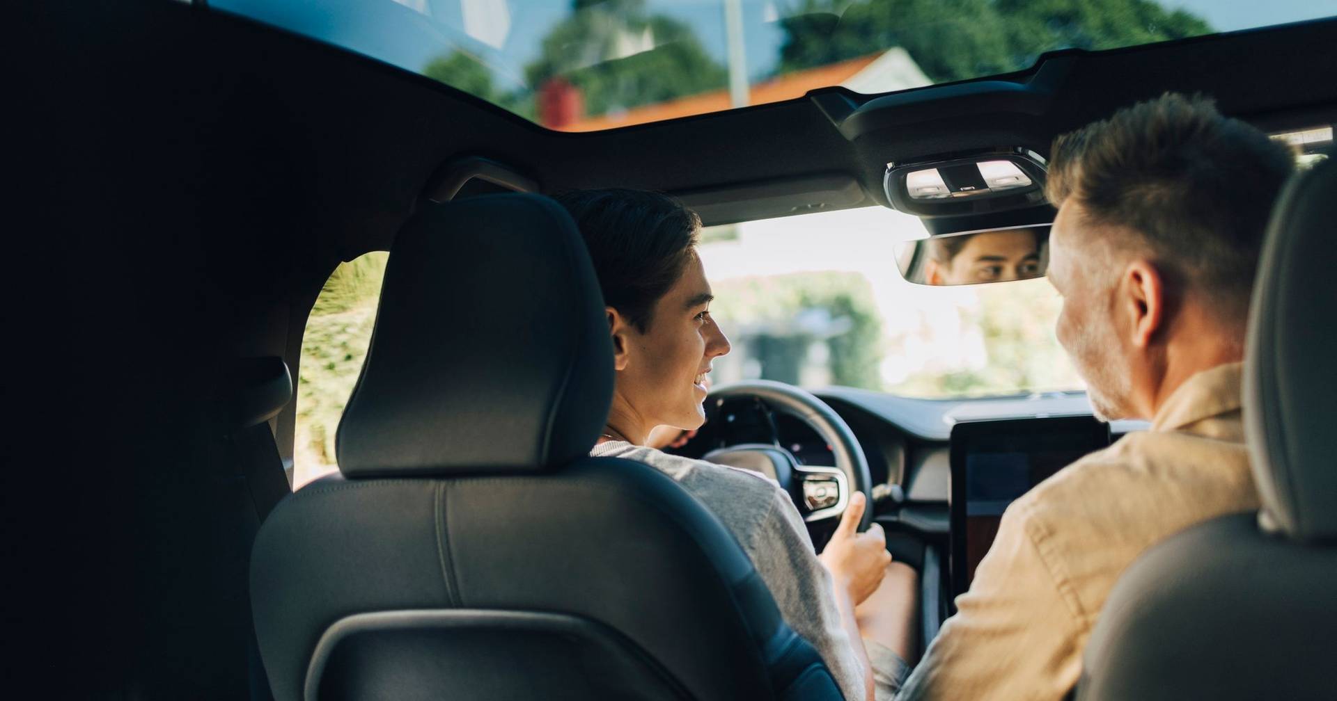 Aprender a conduzir com tutor: o que esperar do novo regime aprovado em Portugal?