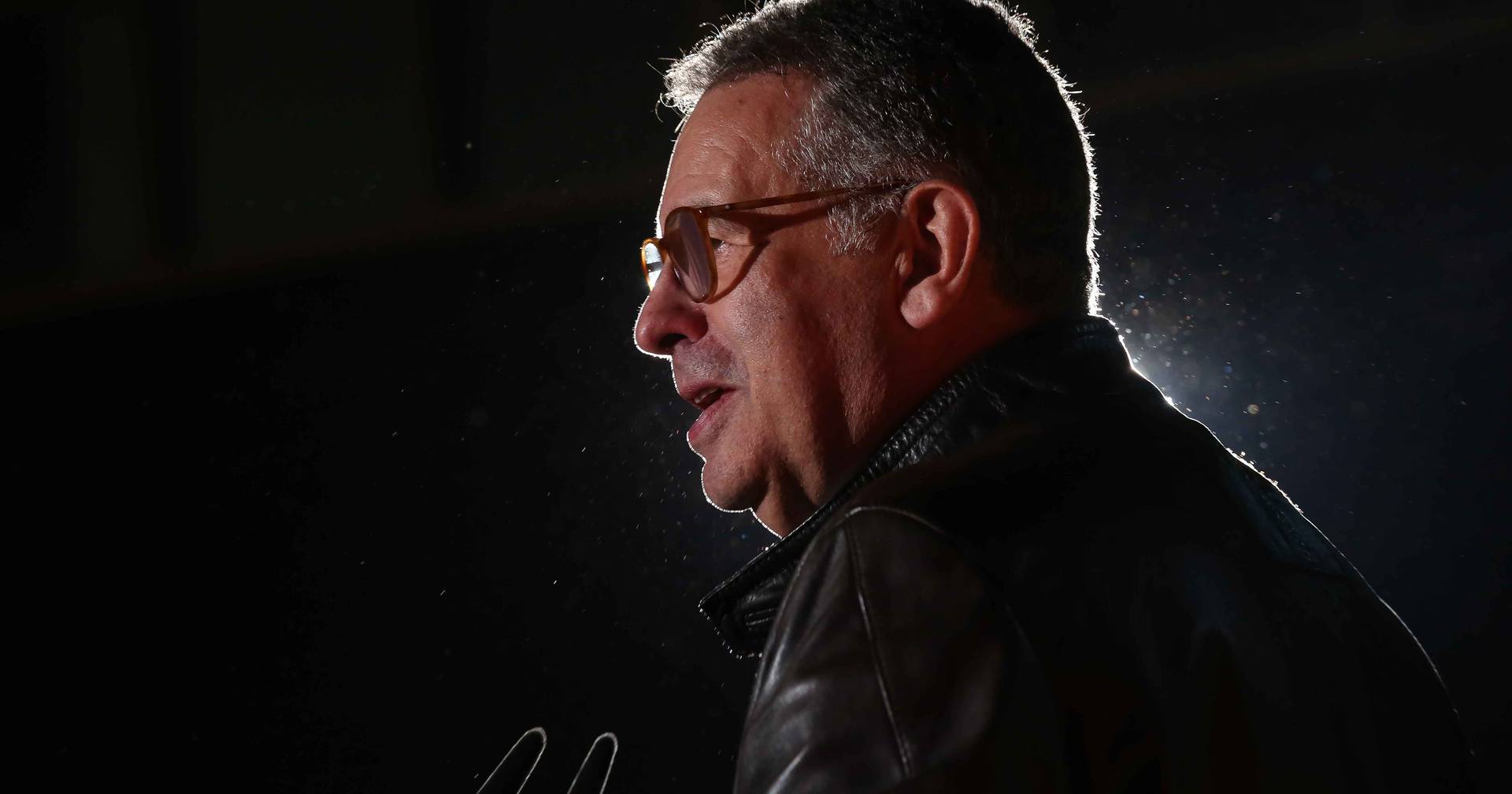 Seguro atira-se a Ventura (“é um risco para a democracia”) e diz que não será um Presidente que fica “à espera que as crises cheguem”